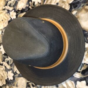 Classic Black and Tan Men's Fedora
